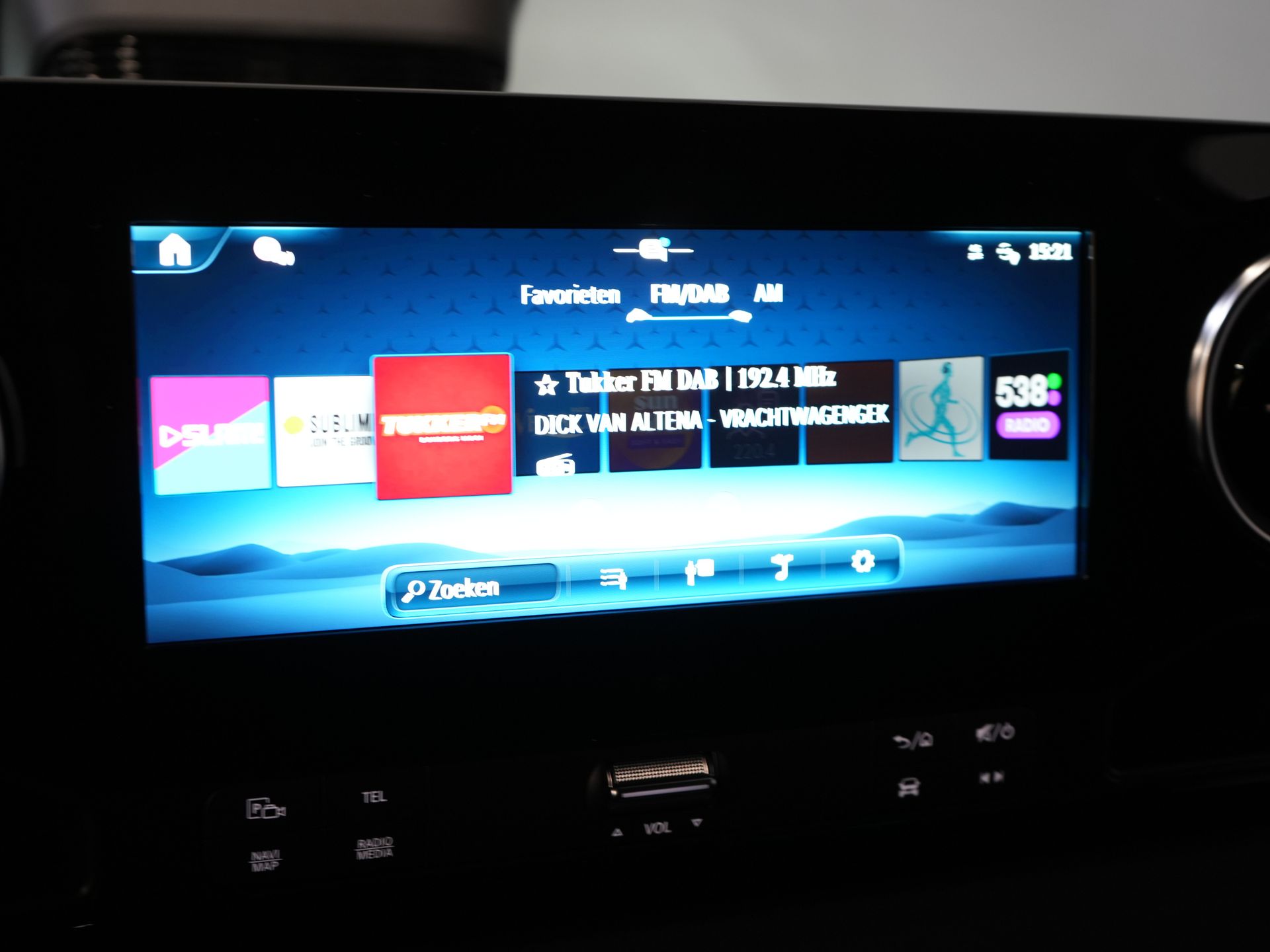 Mercedes-Benz Sprinter Furgoneta 317 CDI Aut. L2H2 LED/ Asiento calefactable/ Puertas de 270 g/ Calefacción en los asientos/ Navegador/ Cámara/ PDC/ Control de crucero