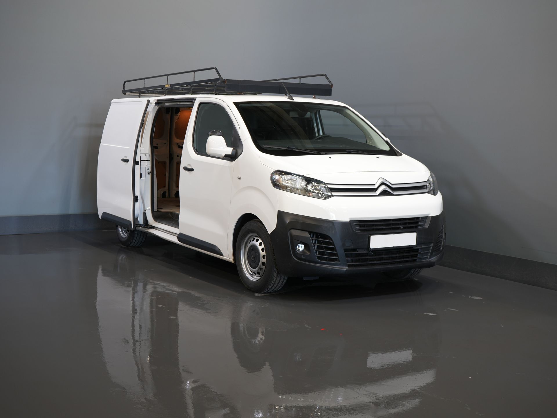 Citroën Jumpy Van 1.6 HDI L2 BPM GRATUIT ! Galerie de toit/ Alarme III/ Croisière/ Barre de remorquage/ PDC/ Airco