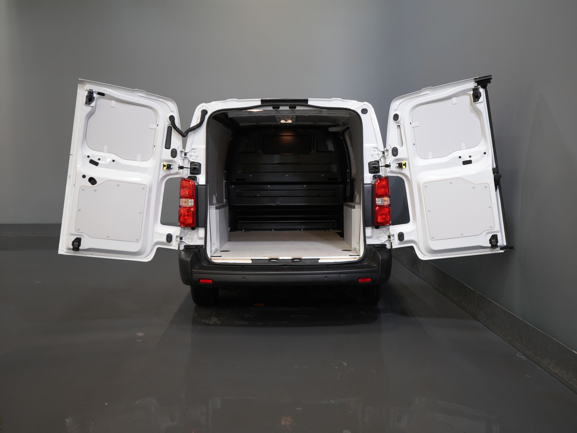 Fiat Scudo Van 2.0 MJ 120 к.с. L3 Carplay/ камера/ PDC/ круїз/ кондиціонер