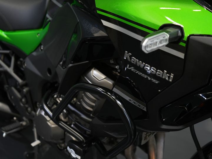 Kawasaki  Sport/tour Versys 1000 Tourer BTW motor (ex BTW €9.900,-) Cruise/ ABS/ Koffers/ Valbeugels/ Givi