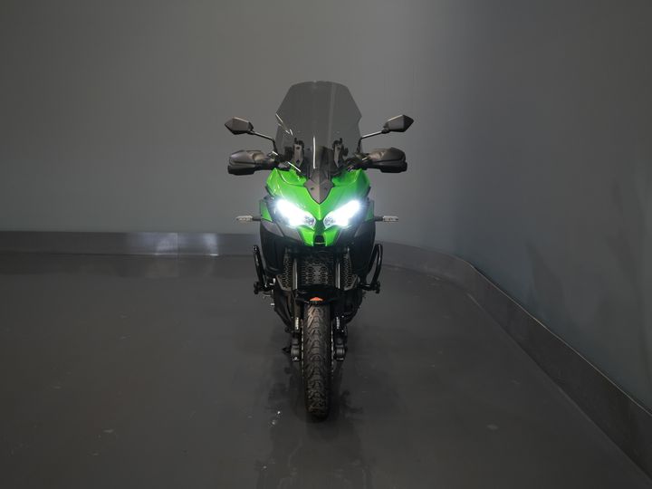 Kawasaki  Sport/tour Versys 1000 Tourer BTW motor (ex BTW €9.900,-) Cruise/ ABS/ Koffers/ Valbeugels/ Givi