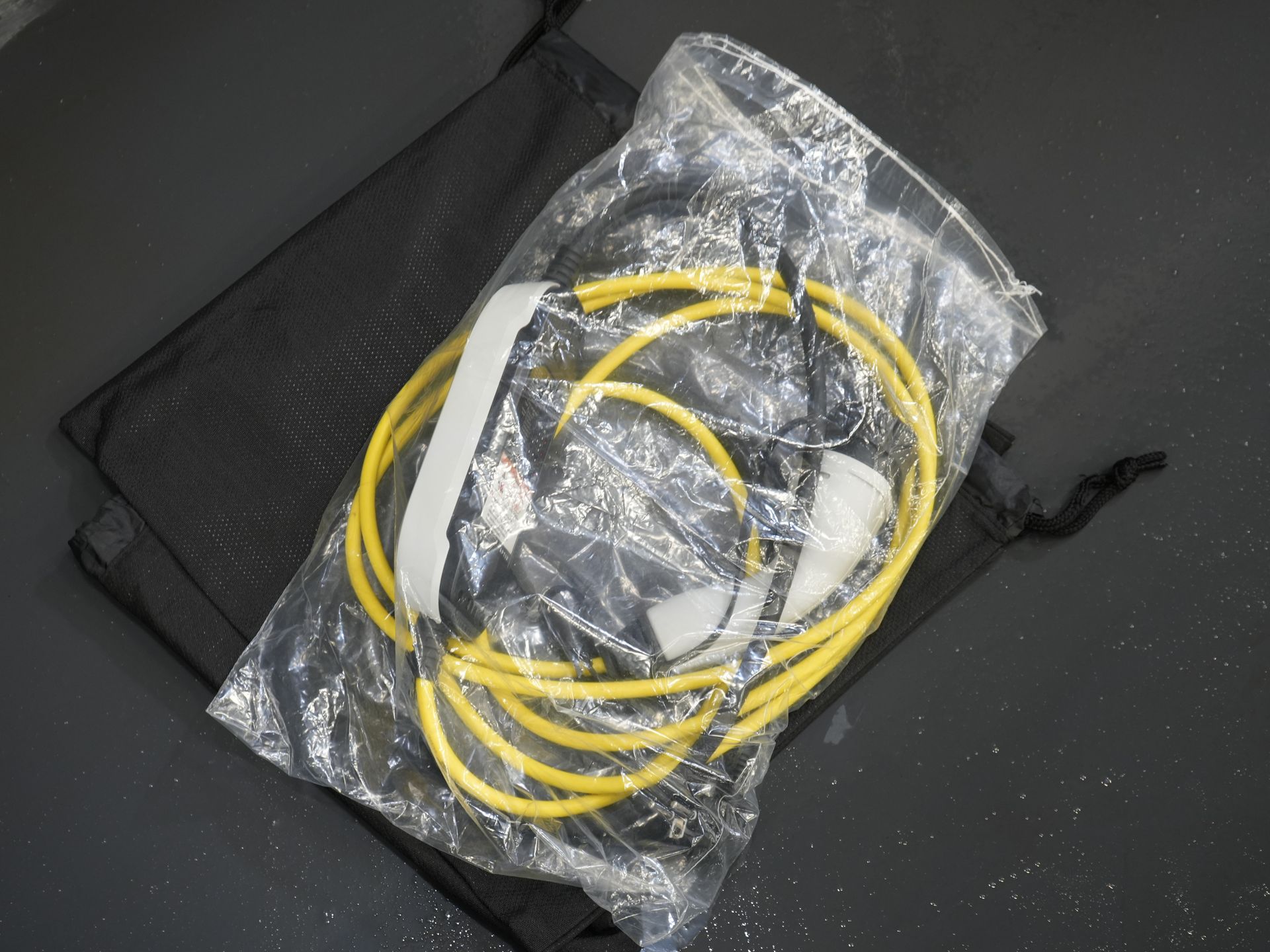 CUPRA Formentor SUV 1.4 e-Hybrid 245 CP VZ Performance Edition Pano/ Cârlig de remorcare electric/ Clapetă electrică/ Scaun cu memorie/ Matrix/ Adapt. Cruise/ Carplay/ Cameră/ St