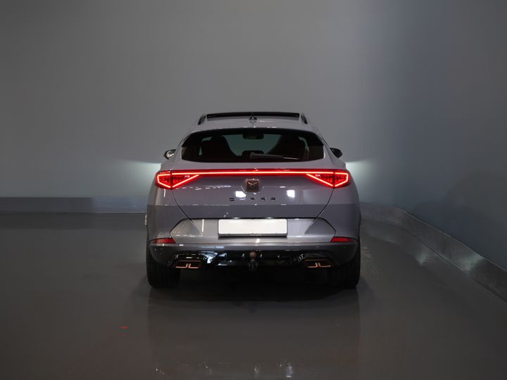 CUPRA Formentor SUV 1.4 e-Hybrid 245 CP VZ Performance Edition Pano/ Cârlig de remorcare electric/ Clapetă electrică/ Scaun cu memorie/ Matrix/ Adapt. Cruise/ Carplay/ Cameră/ St