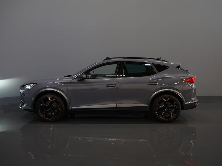 CUPRA Formentor SUV 1.4 e-Hybrid 245 CP VZ Performance Edition Pano/ Cârlig de remorcare electric/ Clapetă electrică/ Scaun cu memorie/ Matrix/ Adapt. Cruise/ Carplay/ Cameră/ St