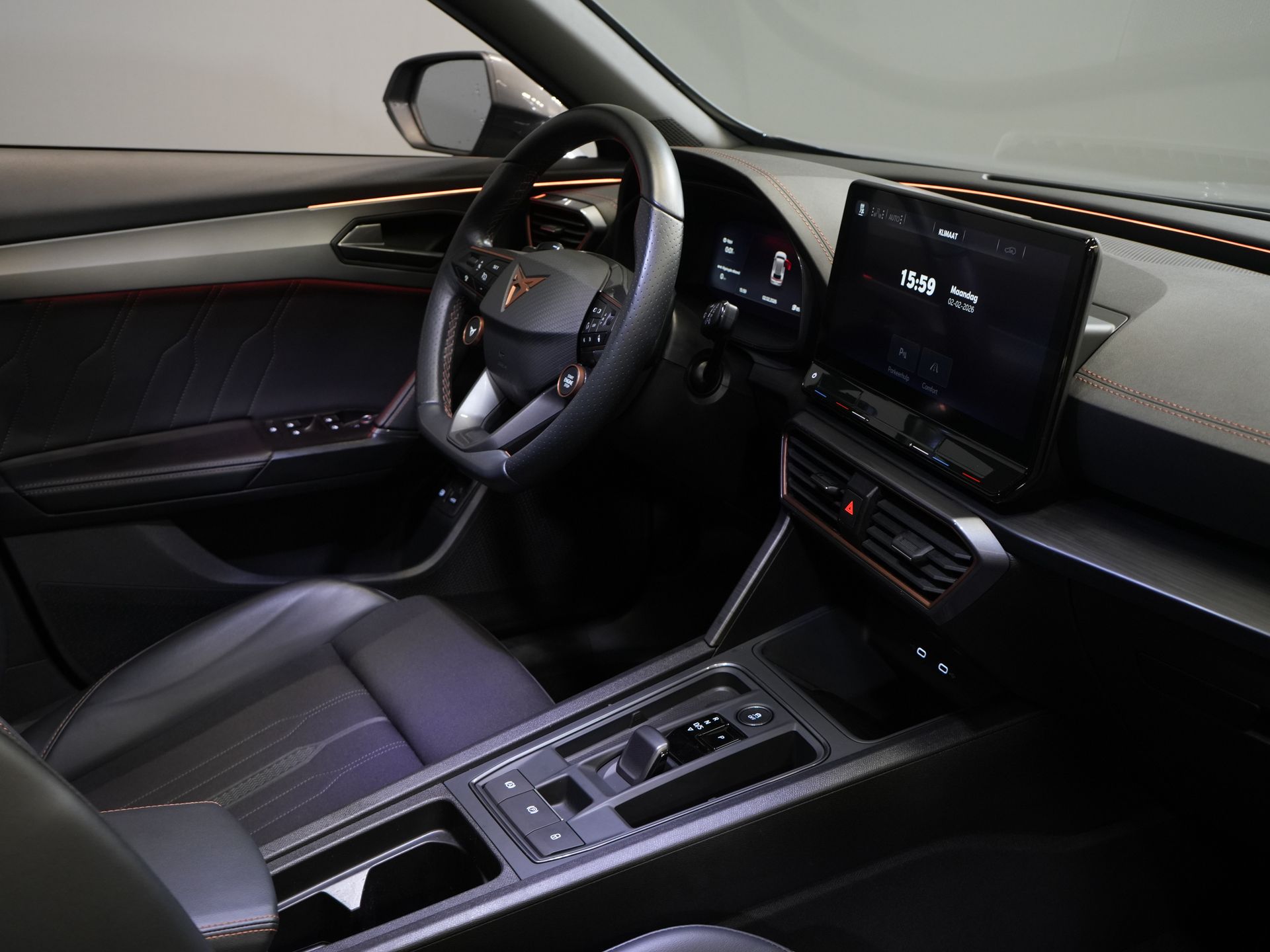 CUPRA Formentor SUV 1.4 e-Hybrid 245 CP VZ Performance Edition Pano/ Cârlig de remorcare electric/ Clapetă electrică/ Scaun cu memorie/ Matrix/ Adapt. Cruise/ Carplay/ Cameră/ St