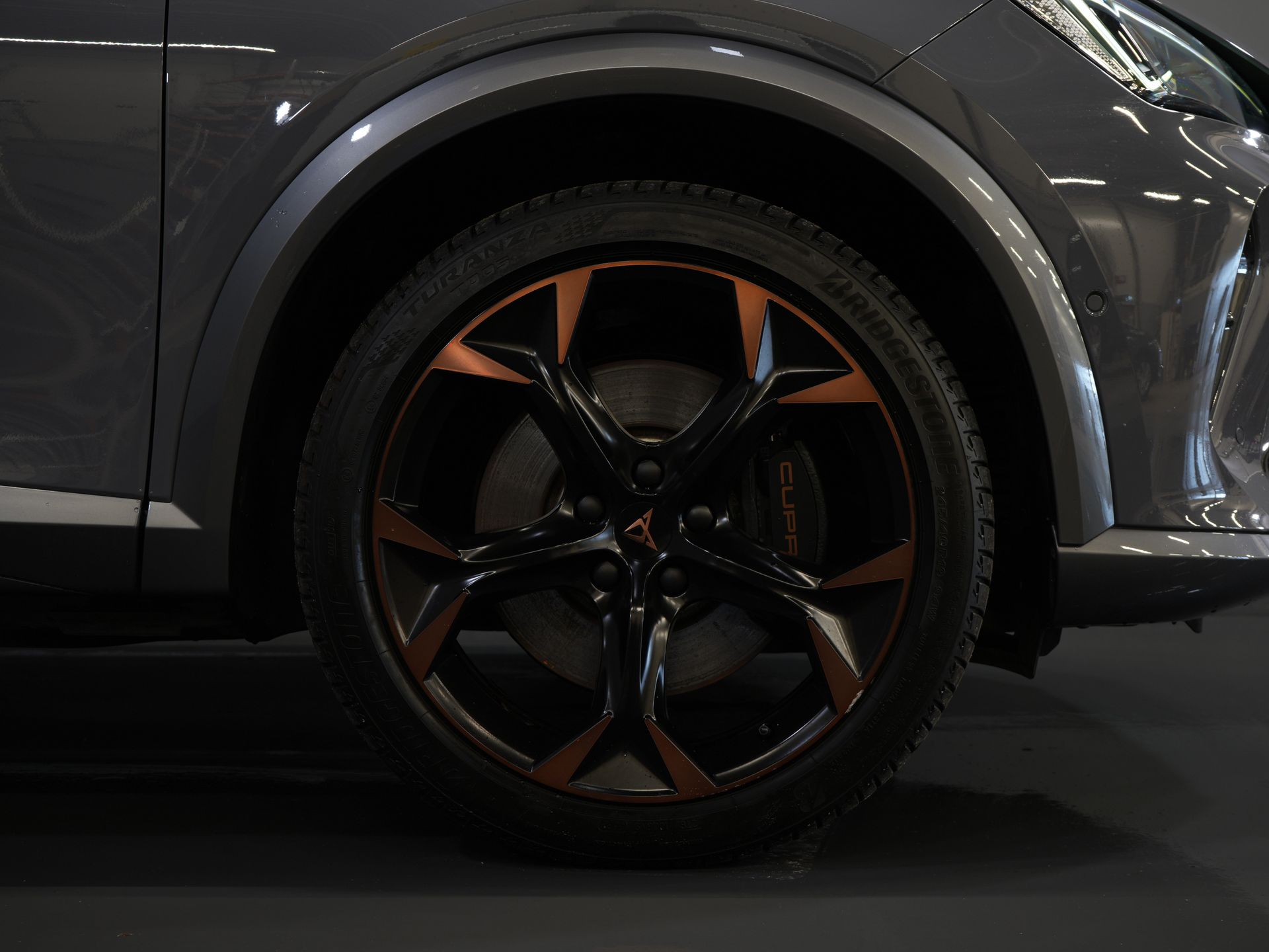 CUPRA Formentor SUV 1.4 e-Hybrid 245 CP VZ Performance Edition Pano/ Cârlig de remorcare electric/ Clapetă electrică/ Scaun cu memorie/ Matrix/ Adapt. Cruise/ Carplay/ Cameră/ St