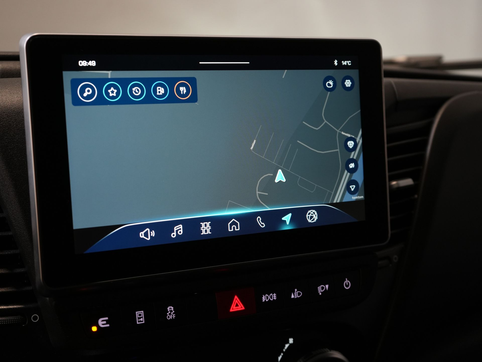 Iveco Daily Van 35S18HV 3.0 180 cv Aut. L4H3 Face Lift/ Sospensioni pneumatiche/ LED/ Fari/ Adapt.Cruise/ Gev.stoel/ Porte 270gr/ Gancio di traino/ Navi/ Clima