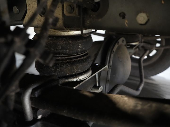 Iveco Daily Van 35S18HV 3.0 180 cv Aut. L4H3 Face Lift/ Sospensioni pneumatiche/ LED/ Fari/ Adapt.Cruise/ Gev.stoel/ Porte 270gr/ Gancio di traino/ Navi/ Clima