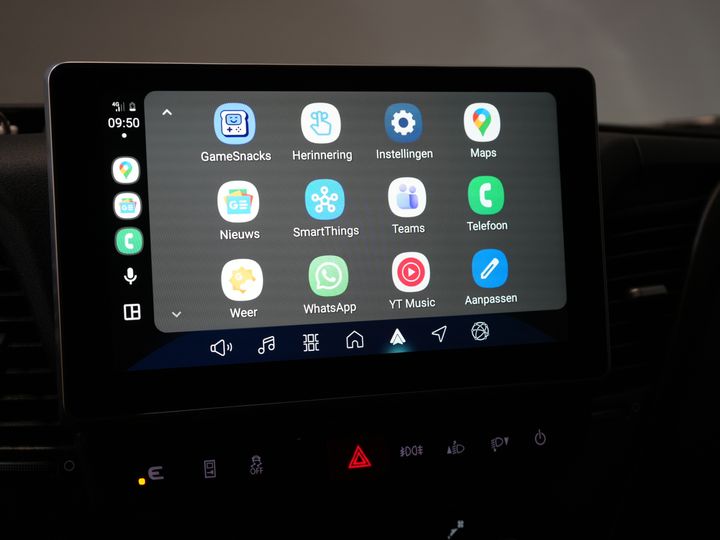 Iveco Daily Van 35S18HV 3.0 180 cv Aut. L4H3 Face Lift/ Sospensioni pneumatiche/ LED/ Fari/ Adapt.Cruise/ Gev.stoel/ Porte 270gr/ Gancio di traino/ Navi/ Clima