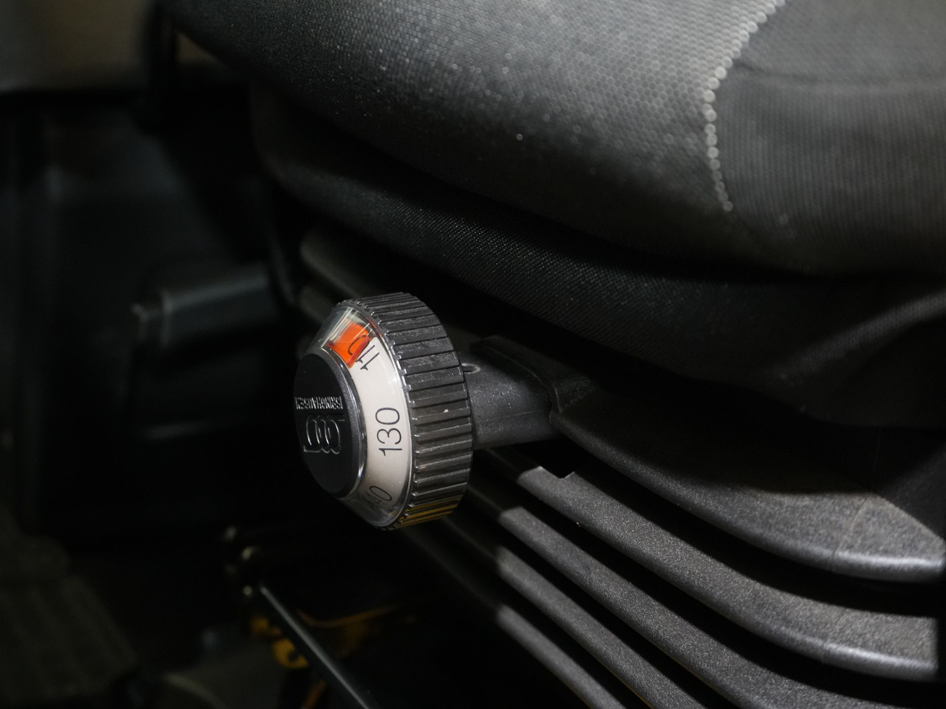 Iveco Daily Van 35S18HV 3.0 180 cv Aut. L4H3 Face Lift/ Sospensioni pneumatiche/ LED/ Fari/ Adapt.Cruise/ Gev.stoel/ Porte 270gr/ Gancio di traino/ Navi/ Clima