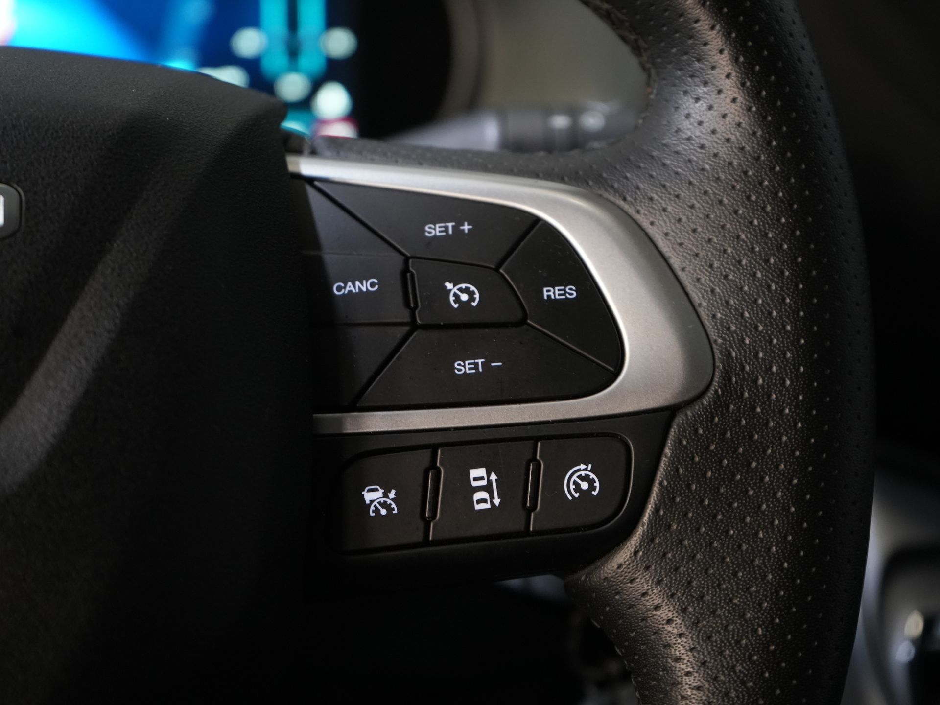 Iveco Daily Van 35S18HV 3.0 180 cv Aut. L4H3 Face Lift/ Sospensioni pneumatiche/ LED/ Fari/ Adapt.Cruise/ Gev.stoel/ Porte 270gr/ Gancio di traino/ Navi/ Clima