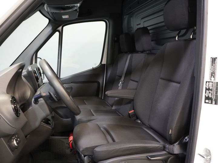 Mercedes-Benz Sprinter Van 317 CDI Aut. L2H2 LED/ Carplay/ Gev.Stoel/ Camera/ Cruise/ PDC/ Airco
