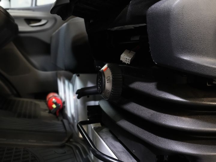 Mercedes-Benz Sprinter Van 317 CDI Aut. L2H2 LED/ Carplay/ Gev.Stoel/ Camera/ Cruise/ PDC/ Airco