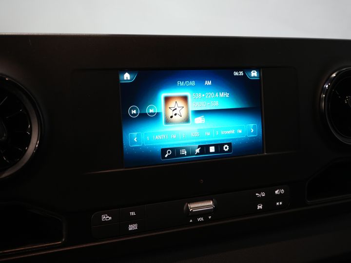 Mercedes-Benz Sprinter Van 317 CDI Aut. L2H2 LED/ Carplay/ Gev.Stoel/ Camera/ Cruise/ PDC/ Airco