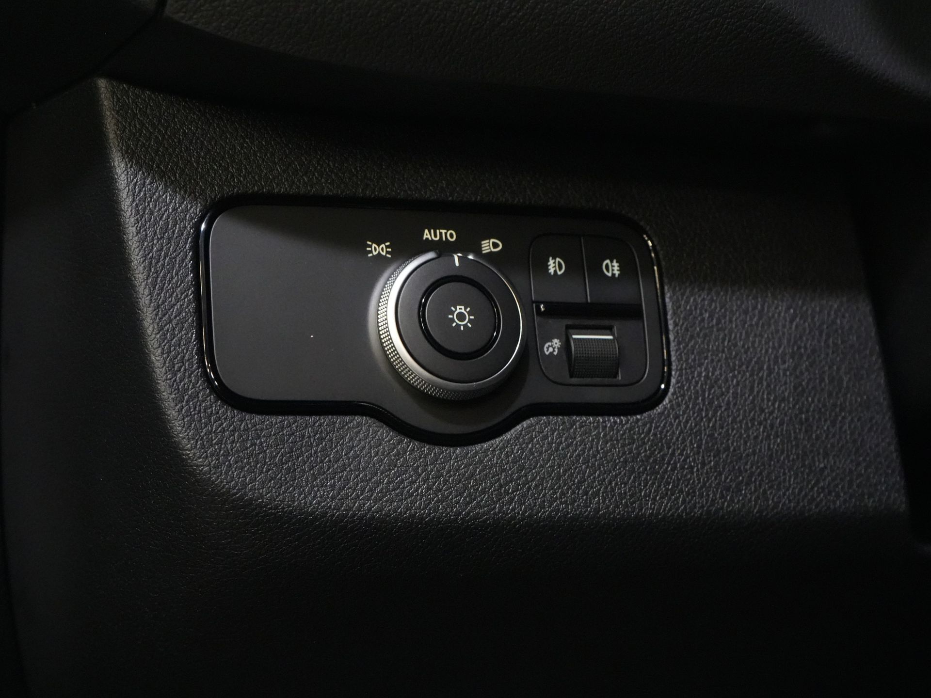 Mercedes-Benz Sprinter Furgón 319 Aut. L2H2 BPM FREE Select 3.5t Trekverm./ LED/ Asientos Gev./ Camara/ Crucero