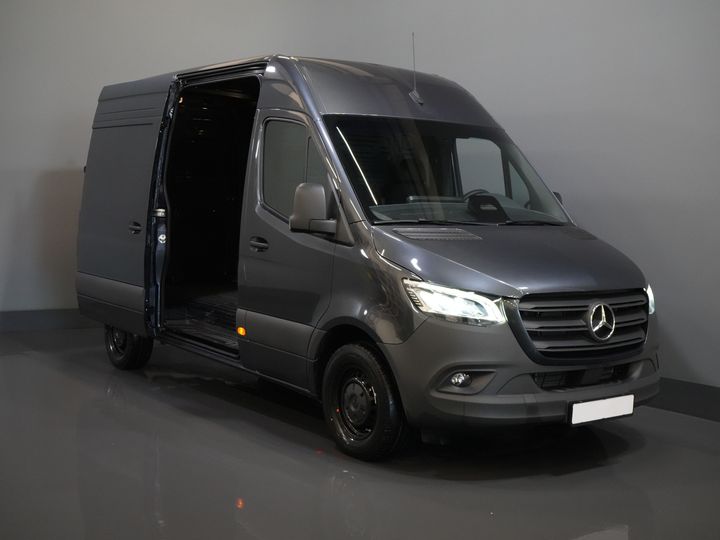 Mercedes-Benz Sprinter Furgón 319 Aut. L2H2 BPM FREE Select 3.5t Trekverm./ LED/ Asientos Gev./ Camara/ Crucero