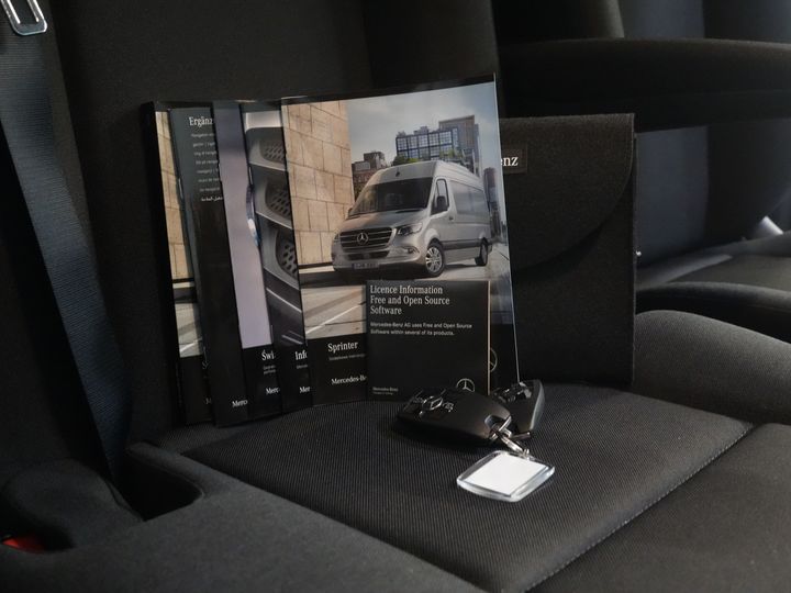 Mercedes-Benz Sprinter Furgón 319 Aut. L2H2 BPM FREE Select 3.5t Trekverm./ LED/ Asientos Gev./ Camara/ Crucero