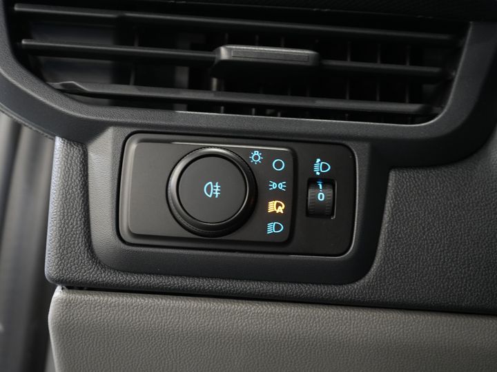 Ford E-Transit Custom Bestelbus 320 Trend 65 kWh 330 km WLTP LED/ Snellader/ 2.3t Trekverm./ Stoelverw./ Carplay/ Climate/ Camera/ PDC/ Cruise