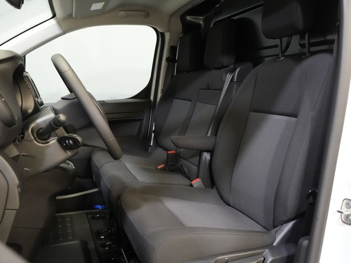 Citroën ë-Jumpy Delivery Van L2 75 kWh 330km WLTP Fast Charger/ 3 Seats/ Carplay/ Camera/ PDC/ Cruise Control/ Air Conditioning