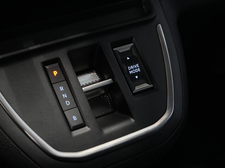 Citroën ë-Jumpy Delivery Van L2 75 kWh 330km WLTP Fast Charger/ 3 Seats/ Carplay/ Camera/ PDC/ Cruise Control/ Air Conditioning