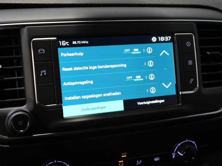 Citroën ë-Jumpy Delivery Van L2 75 kWh 330km WLTP Fast Charger/ 3 Seats/ Carplay/ Camera/ PDC/ Cruise Control/ Air Conditioning