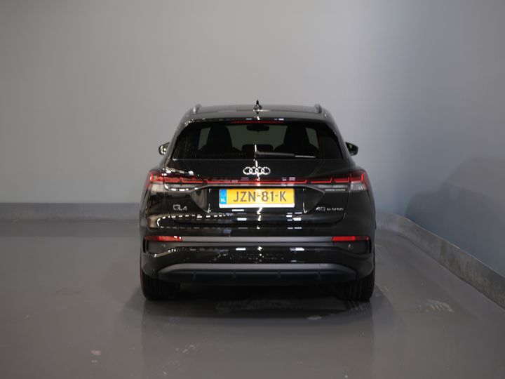 Audi Q4 e-tron SUV 40 77кВт/год 523 км WLTP S-Line/ Пано/ Шкіра/ Безключовий/ Віртуальний кокпіт/ Seatverw./ Elek.Valve/ 20