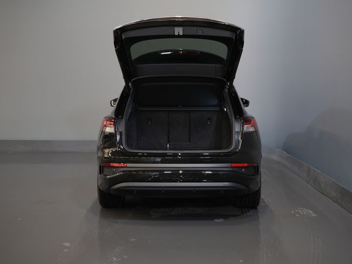 Audi Q4 e-tron SUV 40 77кВт/год 523 км WLTP S-Line/ Пано/ Шкіра/ Безключовий/ Віртуальний кокпіт/ Seatverw./ Elek.Valve/ 20