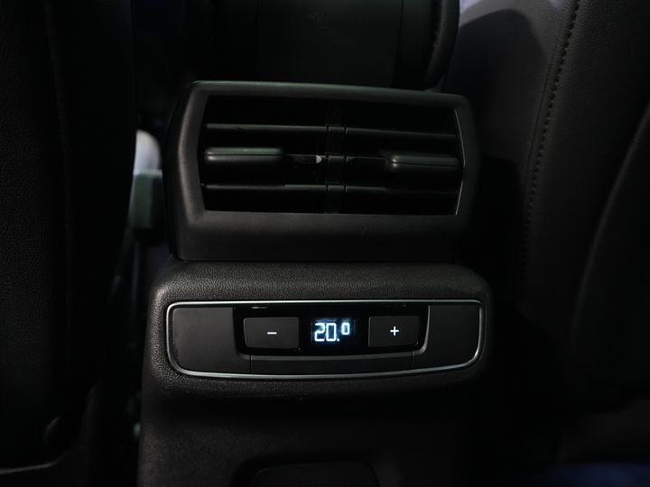 Audi Q4 e-tron SUV 40 77кВт/год 523 км WLTP S-Line/ Пано/ Шкіра/ Безключовий/ Віртуальний кокпіт/ Seatverw./ Elek.Valve/ 20