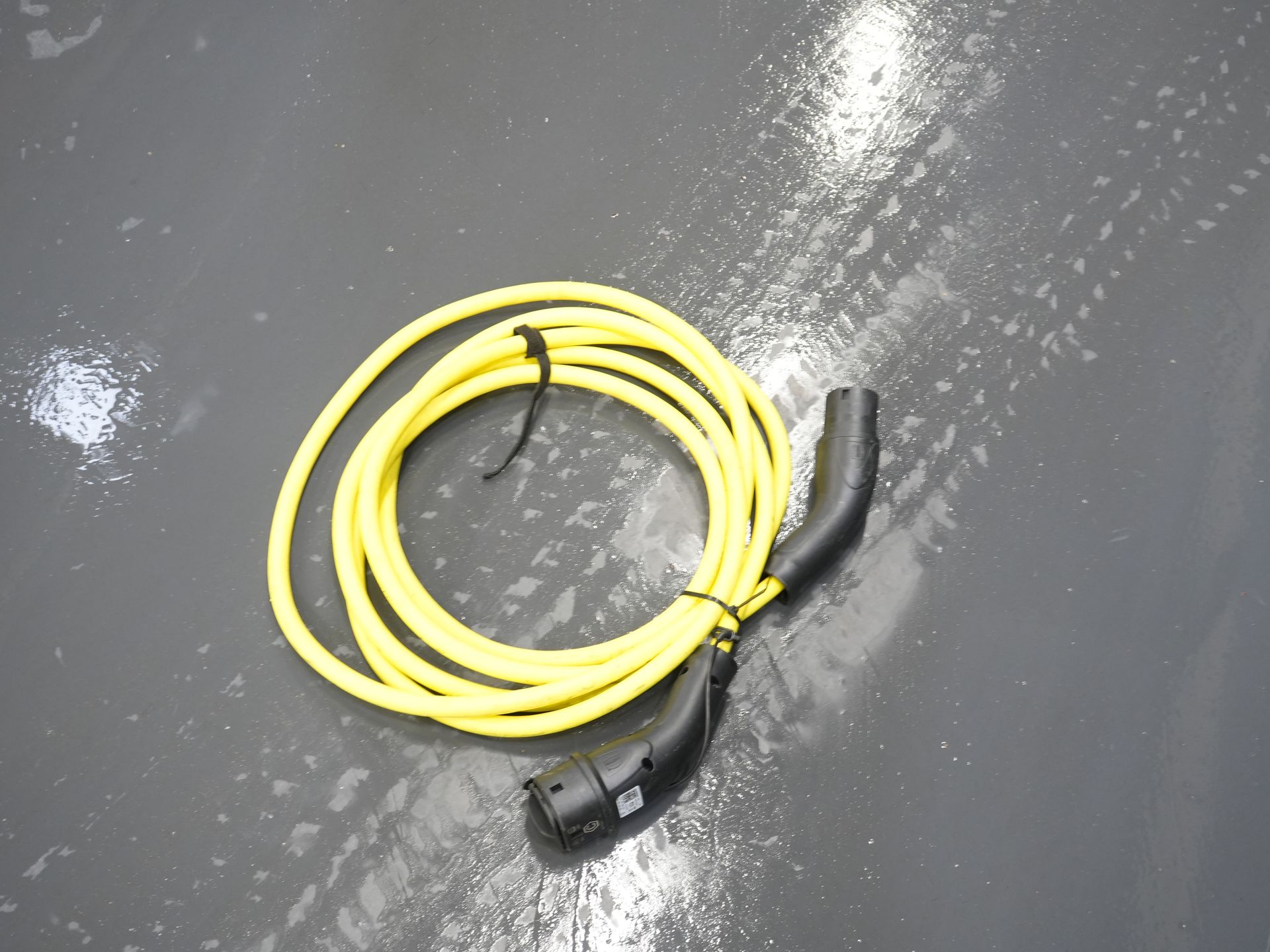 Audi Q4 e-tron SUV 40 77кВт/год 523 км WLTP S-Line/ Пано/ Шкіра/ Безключовий/ Віртуальний кокпіт/ Seatverw./ Elek.Valve/ 20