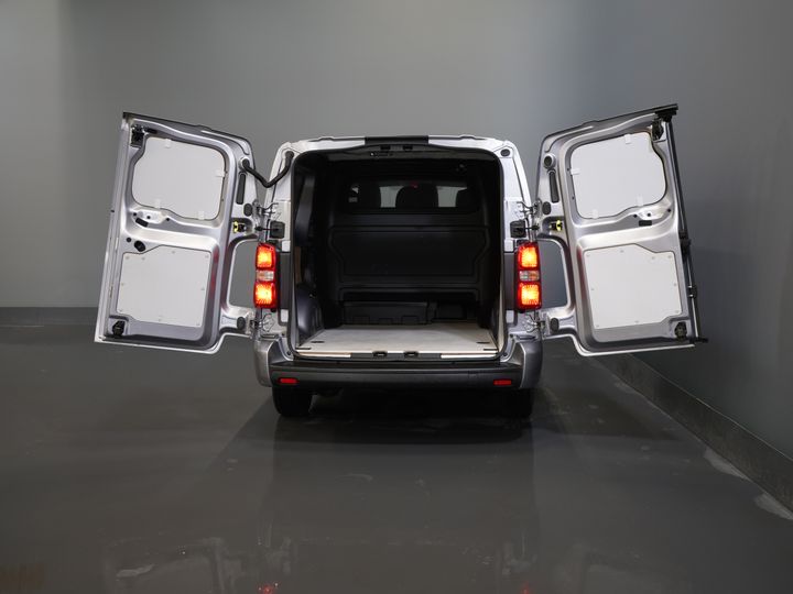 Fiat Scudo Van 2.0 MJ 145 к.с. DC Double Cab 6 чол./ камера/ круїз/ PDC/ DAB/ Airco