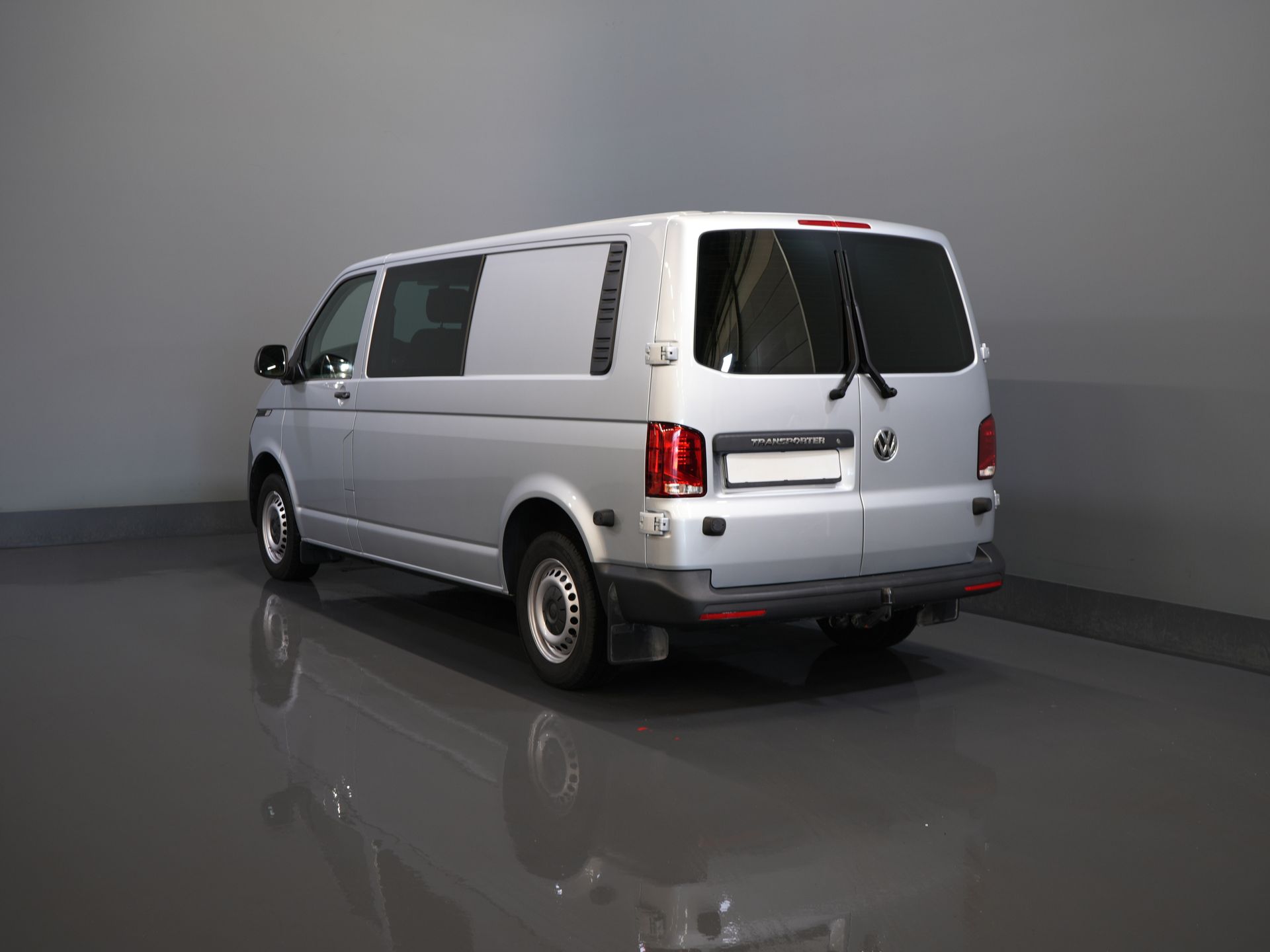 Volkswagen Transporter Van T6.1 2.0 TDI 150 hp DSG Aut. L2 DC BPM FREE! Double Cab 6 Pers./ Low KM!/ Adapt.Cruise/ 270Gr. Doors/ Navi/ Carplay/ Towha