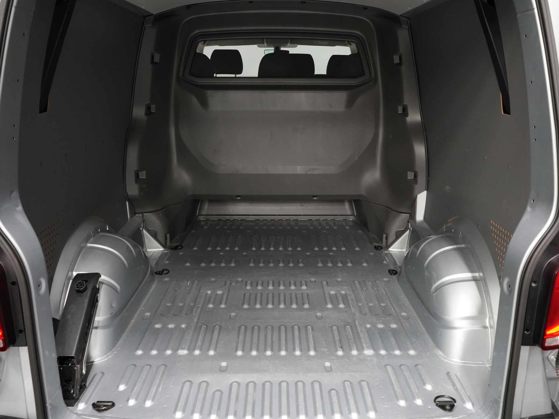 Volkswagen Transporter Van T6.1 2.0 TDI 150 hp DSG Aut. L2 DC BPM FREE! Double Cab 6 Pers./ Low KM!/ Adapt.Cruise/ 270Gr. Doors/ Navi/ Carplay/ Towha