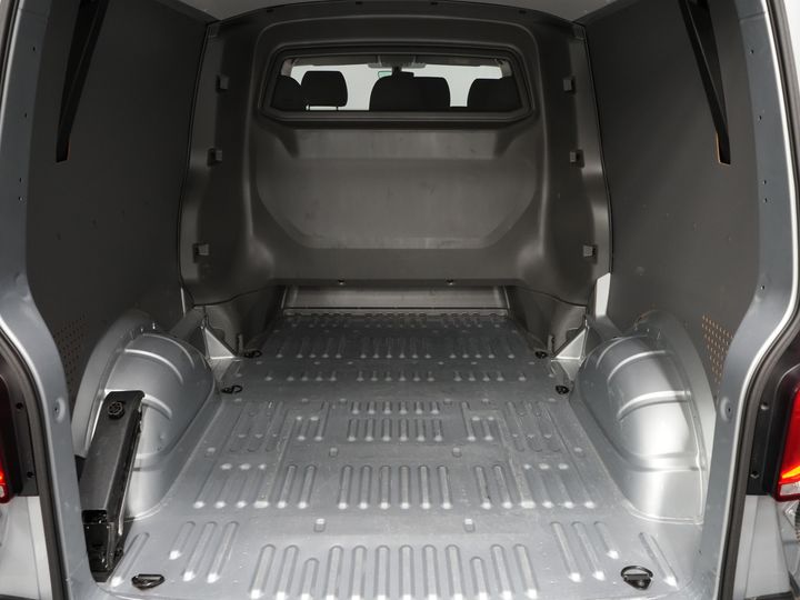 Volkswagen Transporter Van T6.1 2.0 TDI 150 hp DSG Aut. L2 DC BPM FREE! Double Cab 6 Pers./ Low KM!/ Adapt.Cruise/ 270Gr. Doors/ Navi/ Carplay/ Towha