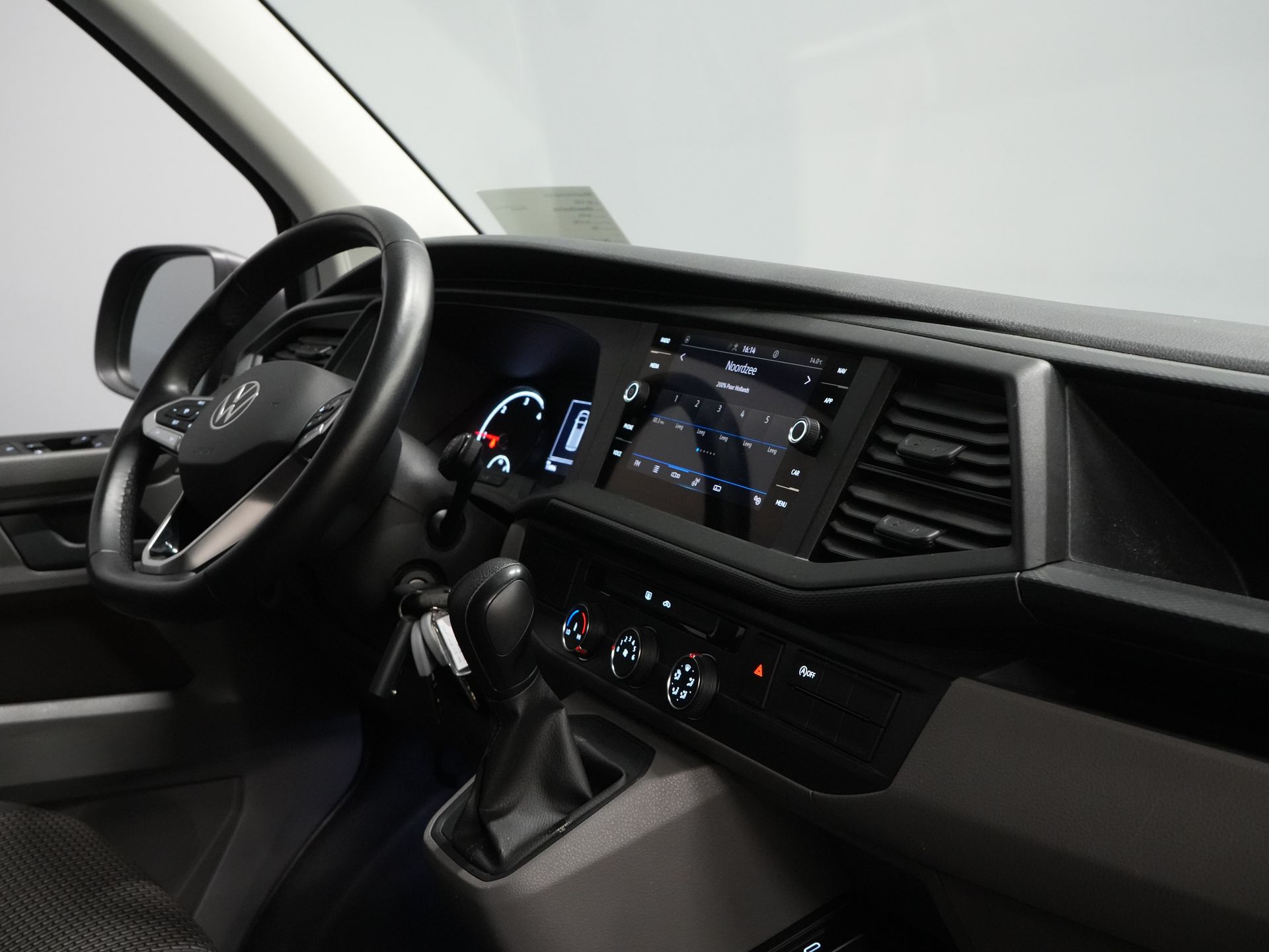 Volkswagen Transporter Van T6.1 2.0 TDI 150 hp DSG Aut. L2 DC BPM FREE! Double Cab 6 Pers./ Low KM!/ Adapt.Cruise/ 270Gr. Doors/ Navi/ Carplay/ Towha