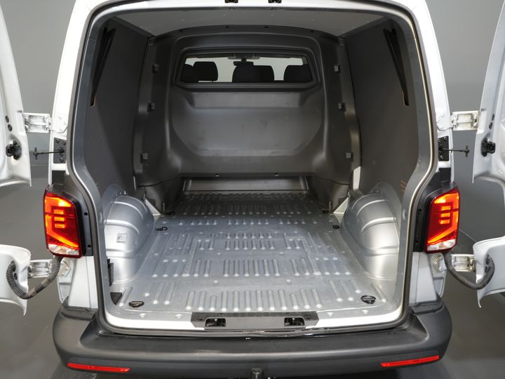 Volkswagen Transporter Bestelbus T6.1 2.0 TDI 150 pk DSG Aut. L2 DC BPM VRIJ! Dubbel Cabine 6 Pers./ Lage KM!/ Adapt.Cruise/ Navi/ Carplay/ Trekhaak