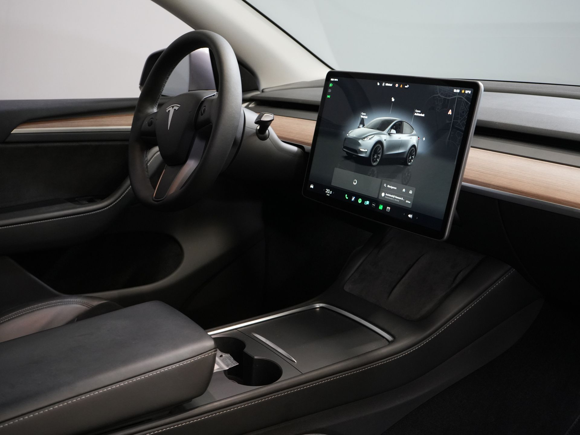 Tesla Model Y SUV 455 Km WLTP (DEMO) Auto Pilot/ Pano/ Memory/ Elek.klep/ Stoelverw./ Navi/ 360 Camera/ Climate/ 20” LMV
