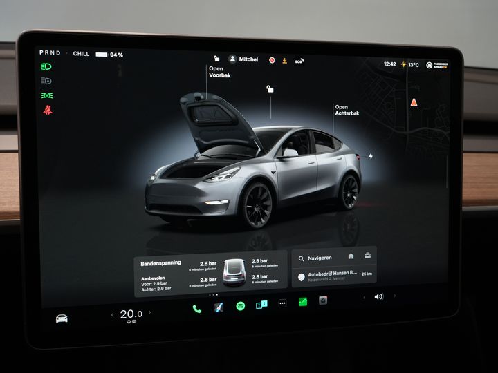 Tesla Model Y SUV 455 Km WLTP (DEMO) Auto Pilot/ Pano/ Memory/ Elek.klep/ Stoelverw./ Navi/ 360 Camera/ Climate/ 20” LMV