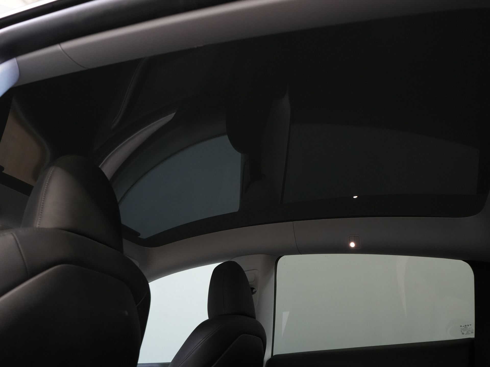 Tesla Model Y SUV 455 Km WLTP (DEMO) Auto Pilot/ Pano/ Memory/ Elek.klep/ Stoelverw./ Navi/ 360 Camera/ Climate/ 20” LMV