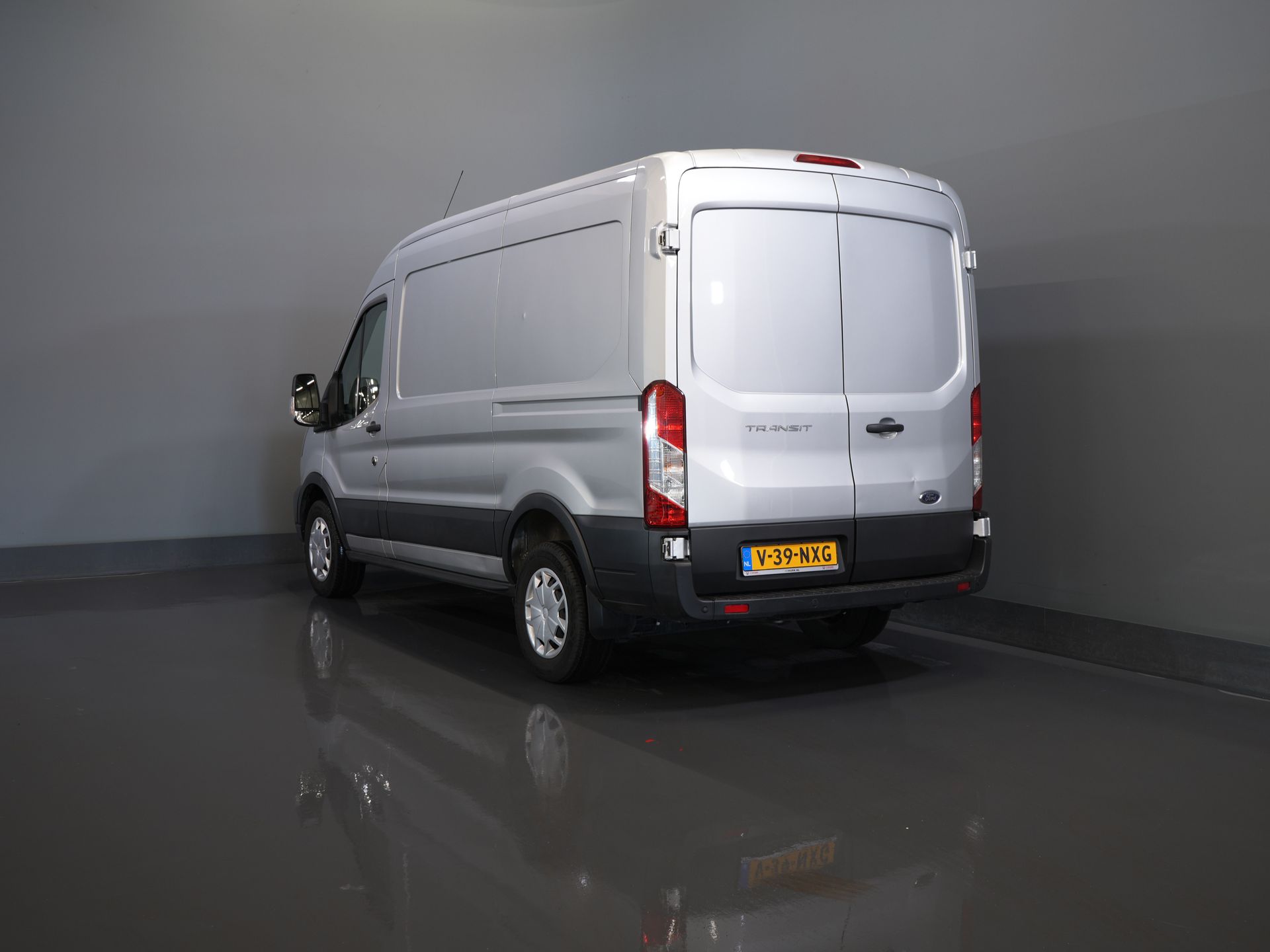 Ford Transit Van 2.0 TDCI 130 ch L2H2 Trend PDC/ Cruise/ Verw.voorruit/ Airco