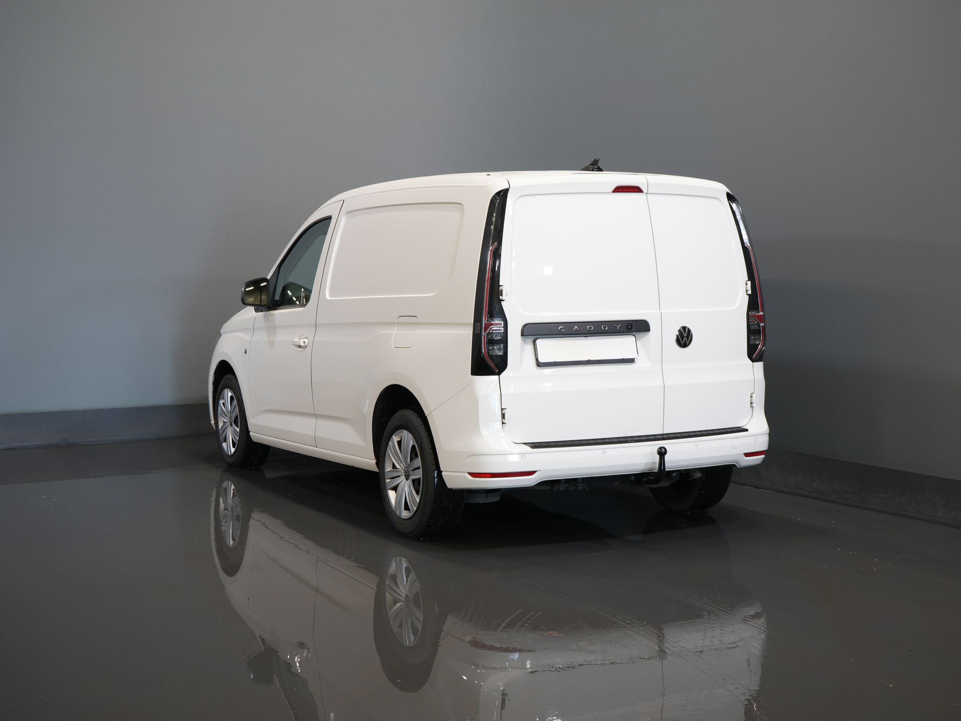 Volkswagen Caddy Cargo Van 2.0 TDI 125 hp DSG Aut. Adapt.Cruise/ Carplay/ Airco/ Navi/ PDC/ DAB/ Anhängerkupplung