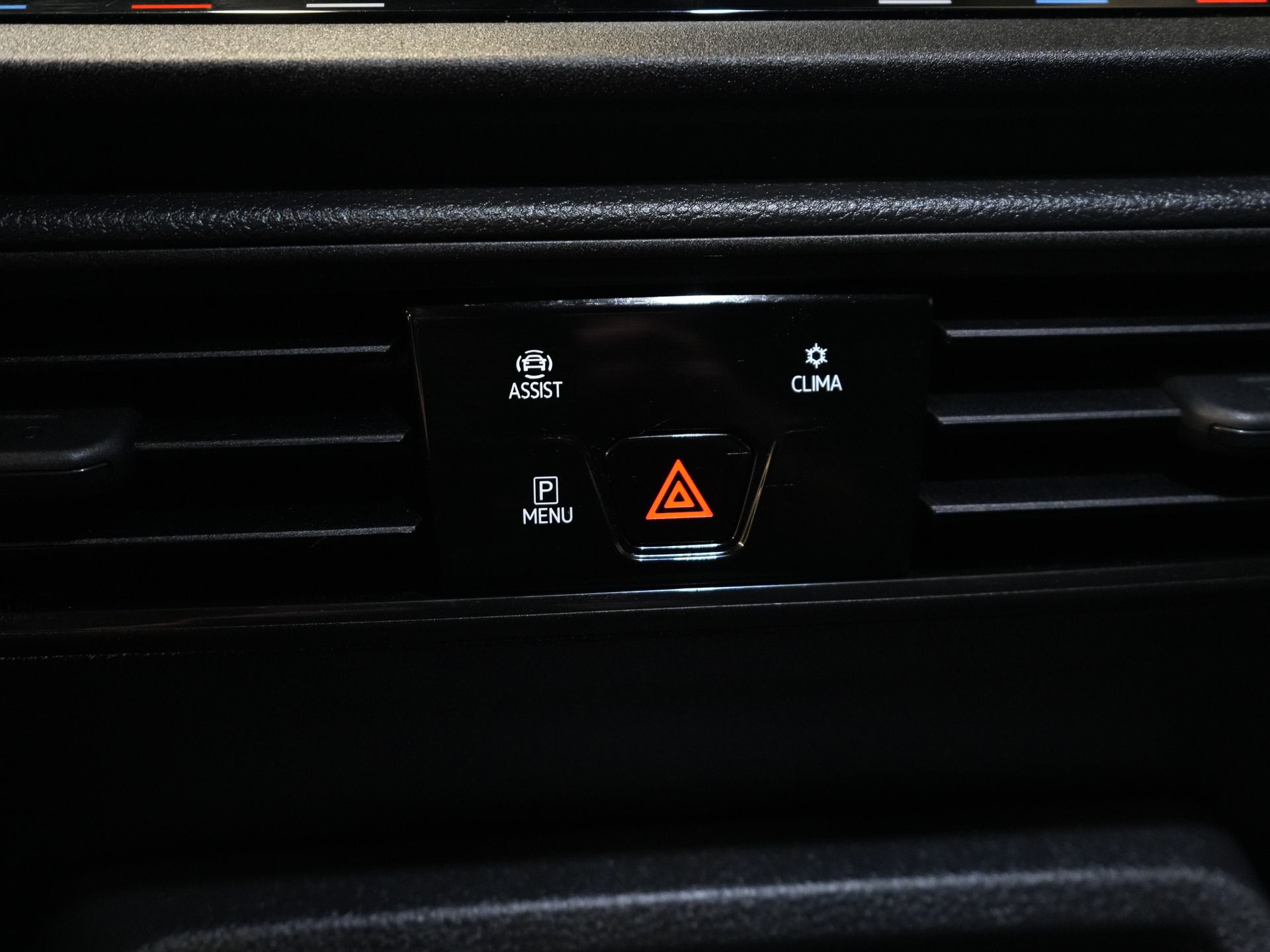 Volkswagen Caddy Cargo Van 2.0 TDI 125 hp DSG Aut. Adapt.Cruise/ Carplay/ Airco/ Navi/ PDC/ DAB/ Anhängerkupplung