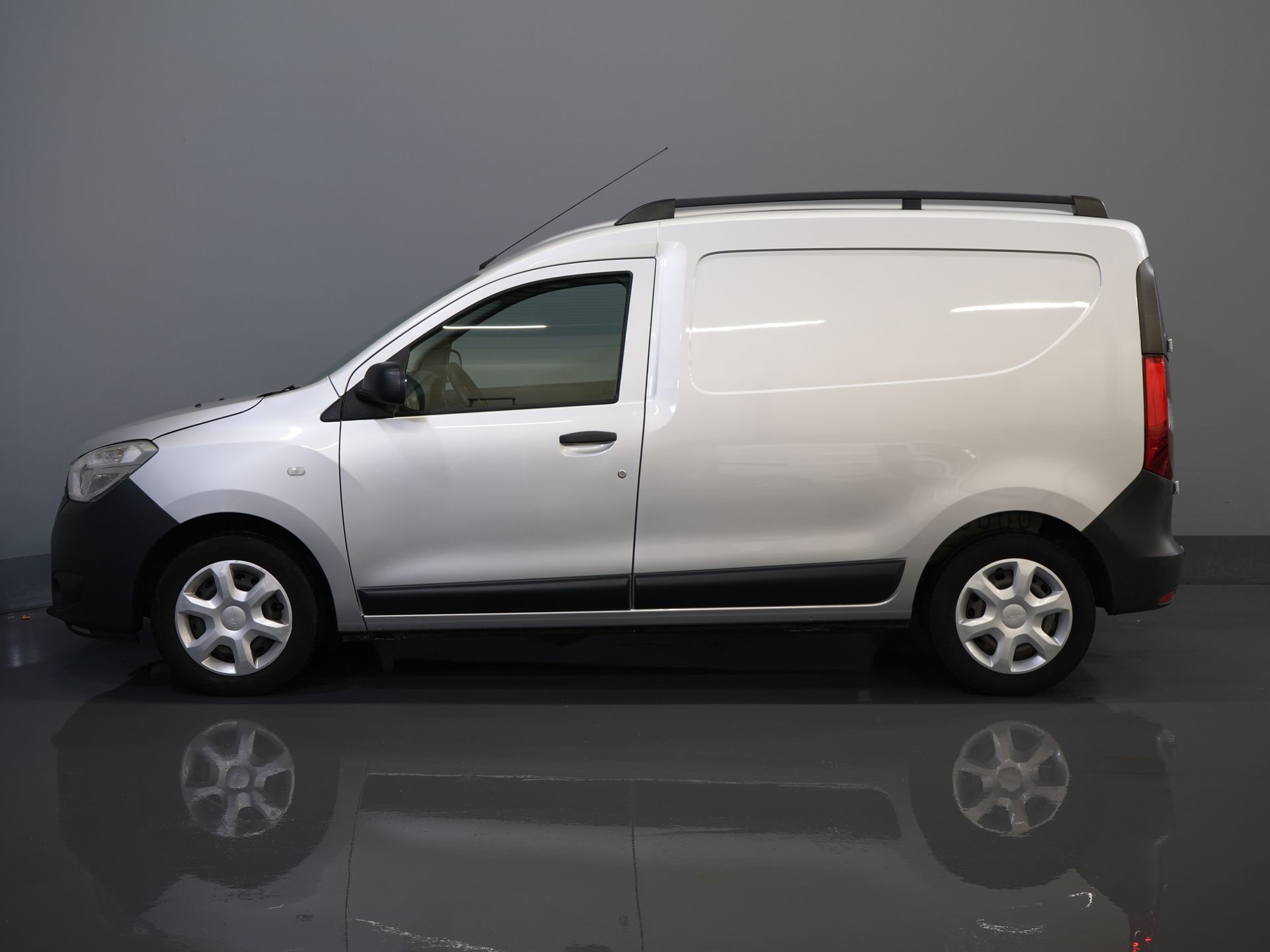 Dacia Dokker Bestelbus 1.5 dCi MARGE NL Auto/ APK 1-2027/ PDC/ Cruise/ Trekhaak/ Airco