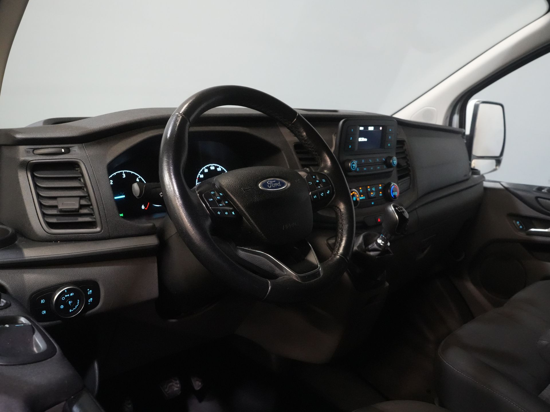 Ford Transit Custom Passenger Tourneo 2.0 TDCI €26,265 z VAT/BPM Trend Combi/ Kombi/ 9 osób/ 9 P/ Cruise/ PDC/ Airco