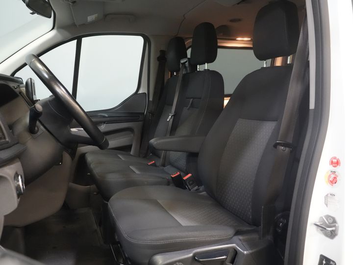 Ford Transit Custom Passenger Tourneo 2.0 TDCI €26,265 z VAT/BPM Trend Combi/ Kombi/ 9 osób/ 9 P/ Cruise/ PDC/ Airco