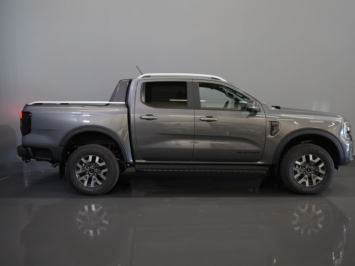 Ford Ranger Bestelbus Wildtrak 2.3 PHEV Double Cab 4x4/ B&O/ Tech-Pack/ Adapt.Cruise/ 3.5t Trekverm./ 360 Camera/ Leder/ Alarm/ Navi/ Carplay/ Trekhaa