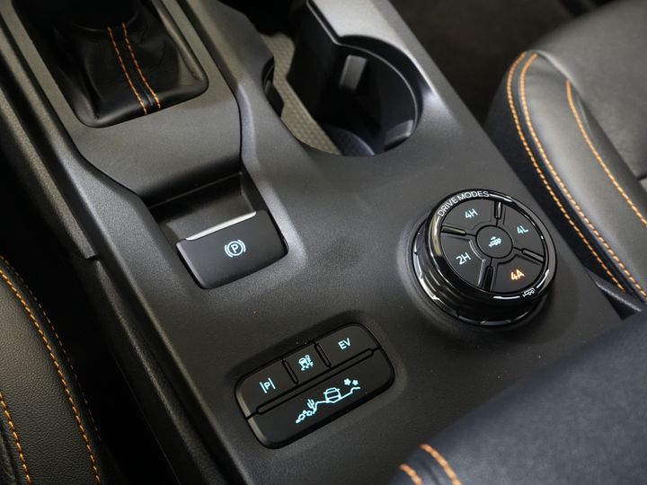 Ford Ranger Bestelbus Wildtrak 2.3 PHEV Double Cab 4x4/ B&O/ Tech-Pack/ Adapt.Cruise/ 3.5t Trekverm./ 360 Camera/ Leder/ Alarm/ Navi/ Carplay/ Trekhaa
