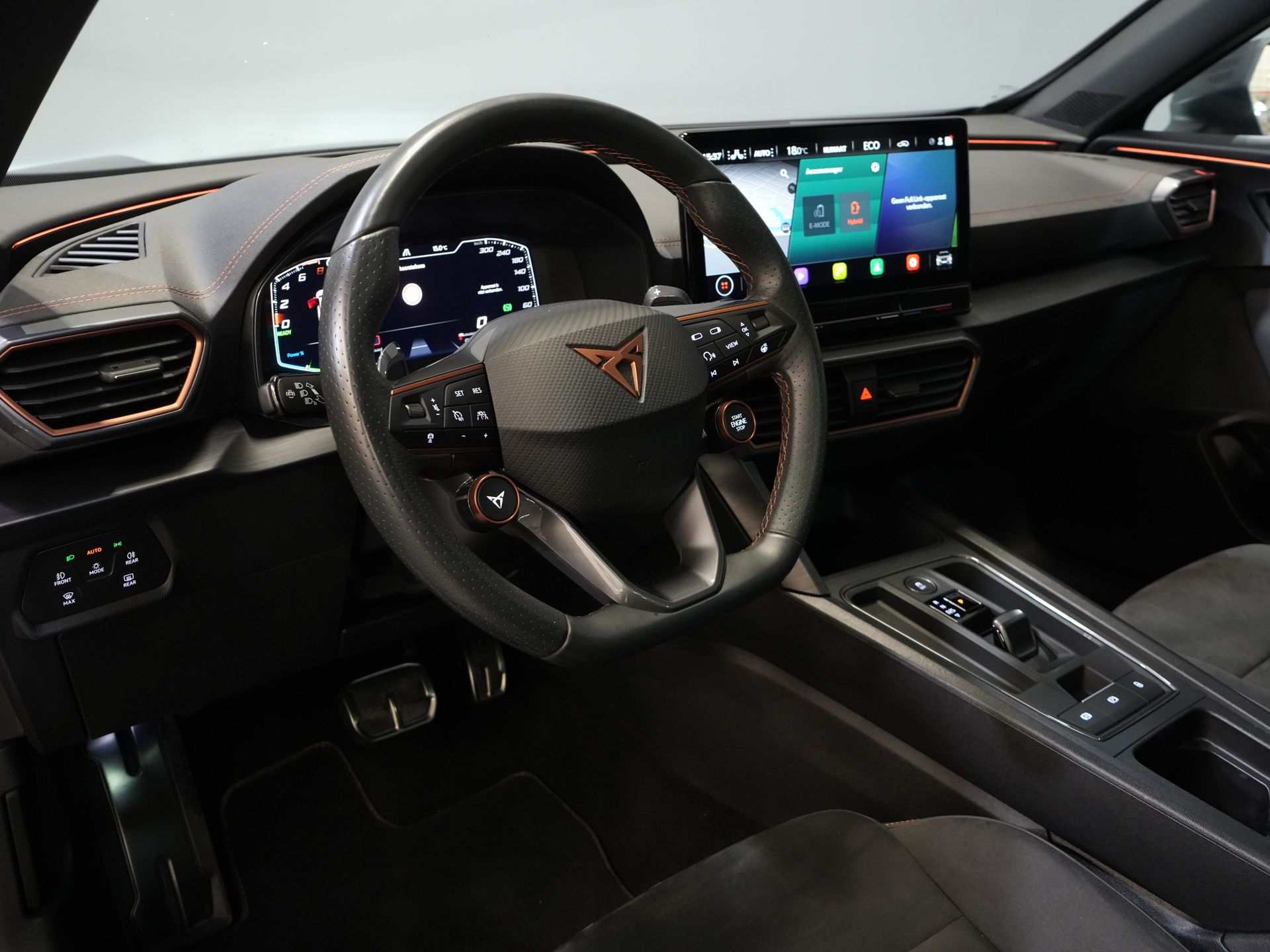 CUPRA Formentor SUV 1.4 e-Hybrid VZ 245 pk Tribe Edition Pano/ Matrix/ Adapt.Cruise/ Elek. Klep/ Memory/ 19'' LMV/ Carplay/ Standkachel/ Stuurverw./