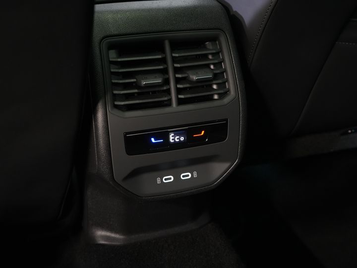 CUPRA Formentor SUV 1.4 e-Hybrid VZ 245 pk Tribe Edition Pano/ Matrix/ Adapt.Cruise/ Elek. Klep/ Memory/ 19'' LMV/ Carplay/ Standkachel/ Stuurverw./