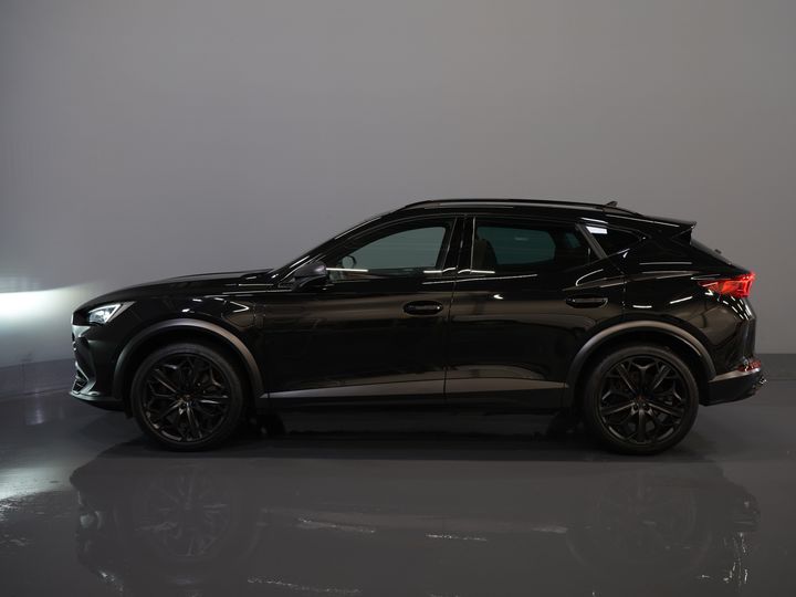 CUPRA Formentor SUV 1.4 e-Hybrid VZ 245 pk Tribe Edition Pano/ Matrix/ Adapt.Cruise/ Elek. Klep/ Memory/ 19'' LMV/ Carplay/ Standkachel/ Stuurverw./