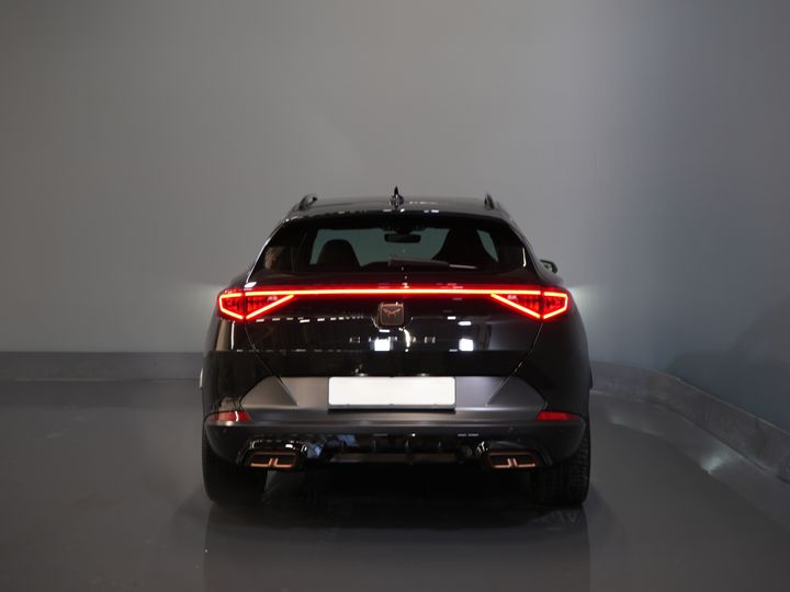 CUPRA Formentor SUV 1.4 e-Hybrid VZ 245 pk Tribe Edition Pano/ Matrix/ Adapt.Cruise/ Elek. Klep/ Memory/ 19'' LMV/ Carplay/ Standkachel/ Stuurverw./